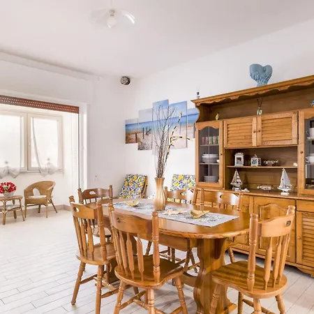 Holiday home Rossini 14 Centro E Mare A Piedi Porto Cesareo